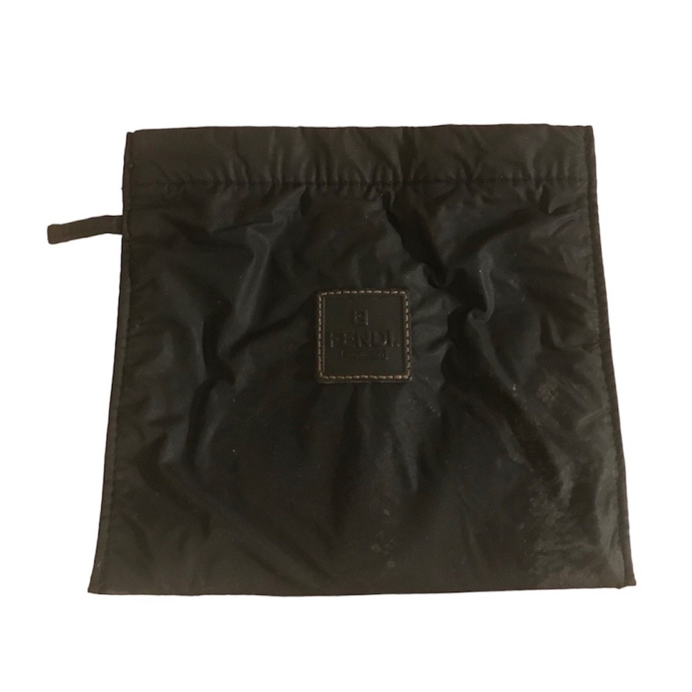 Fendi small blk velcro pouch/makeup case. 💐promo 5 items/$50. Add 2 ur bundle. - Picture 12 of 12